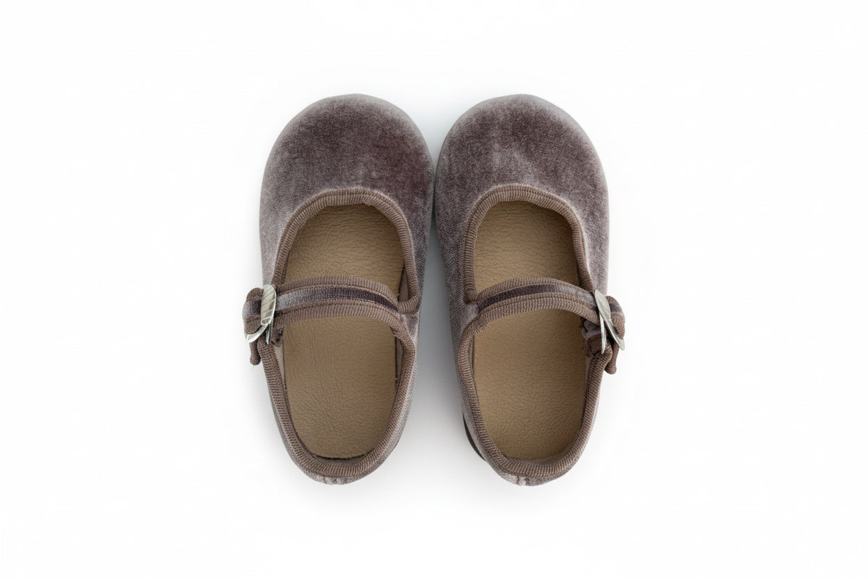 Mercedita de Terciopelo Taupe Adulto